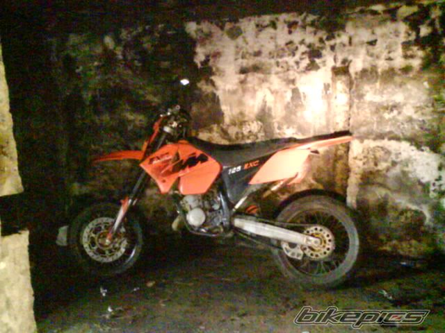 Photo 1913143