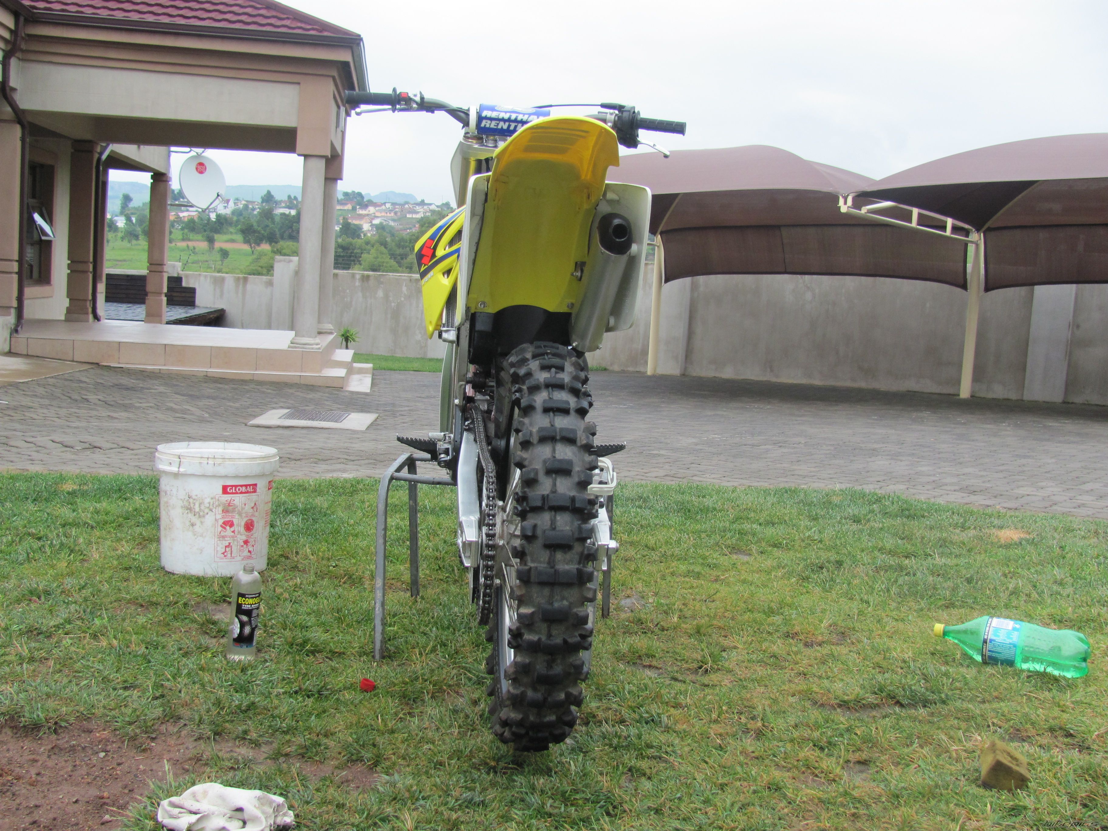 Photo 1913329