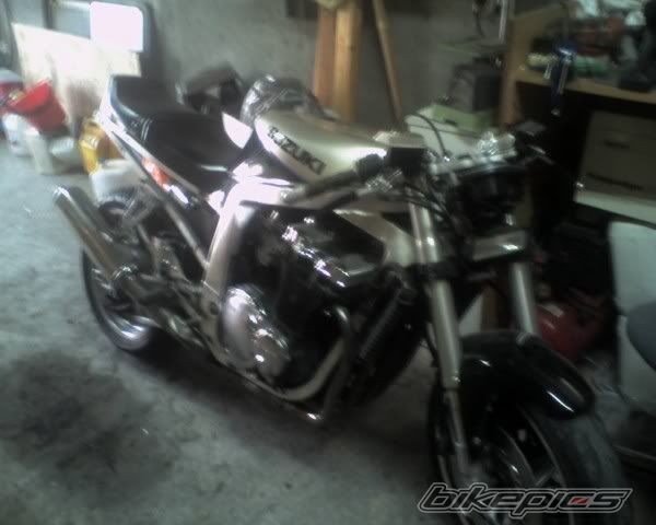 Photo 1913418