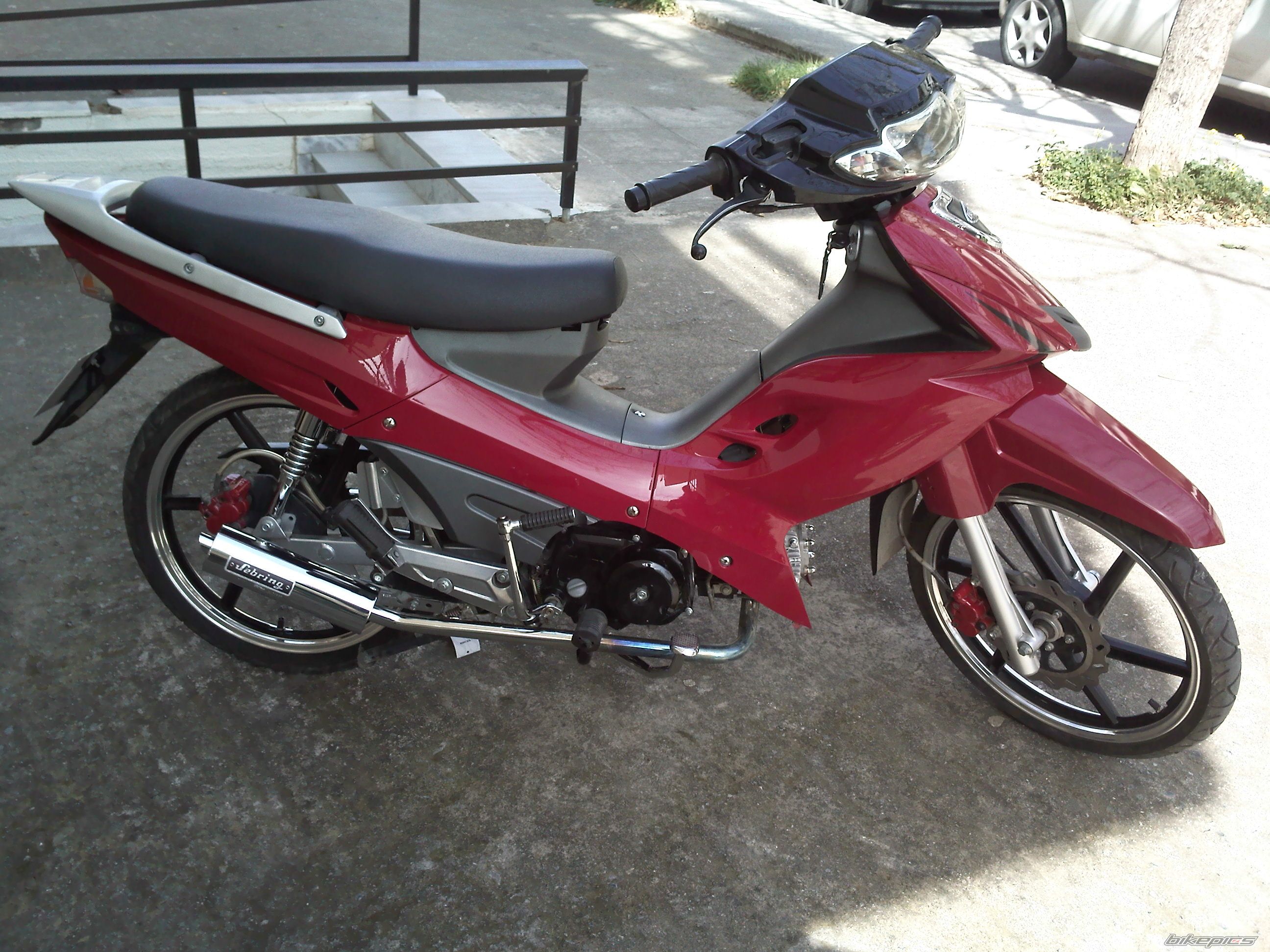 Photo 1913432
