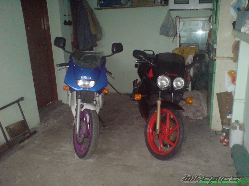 Photo 1913537