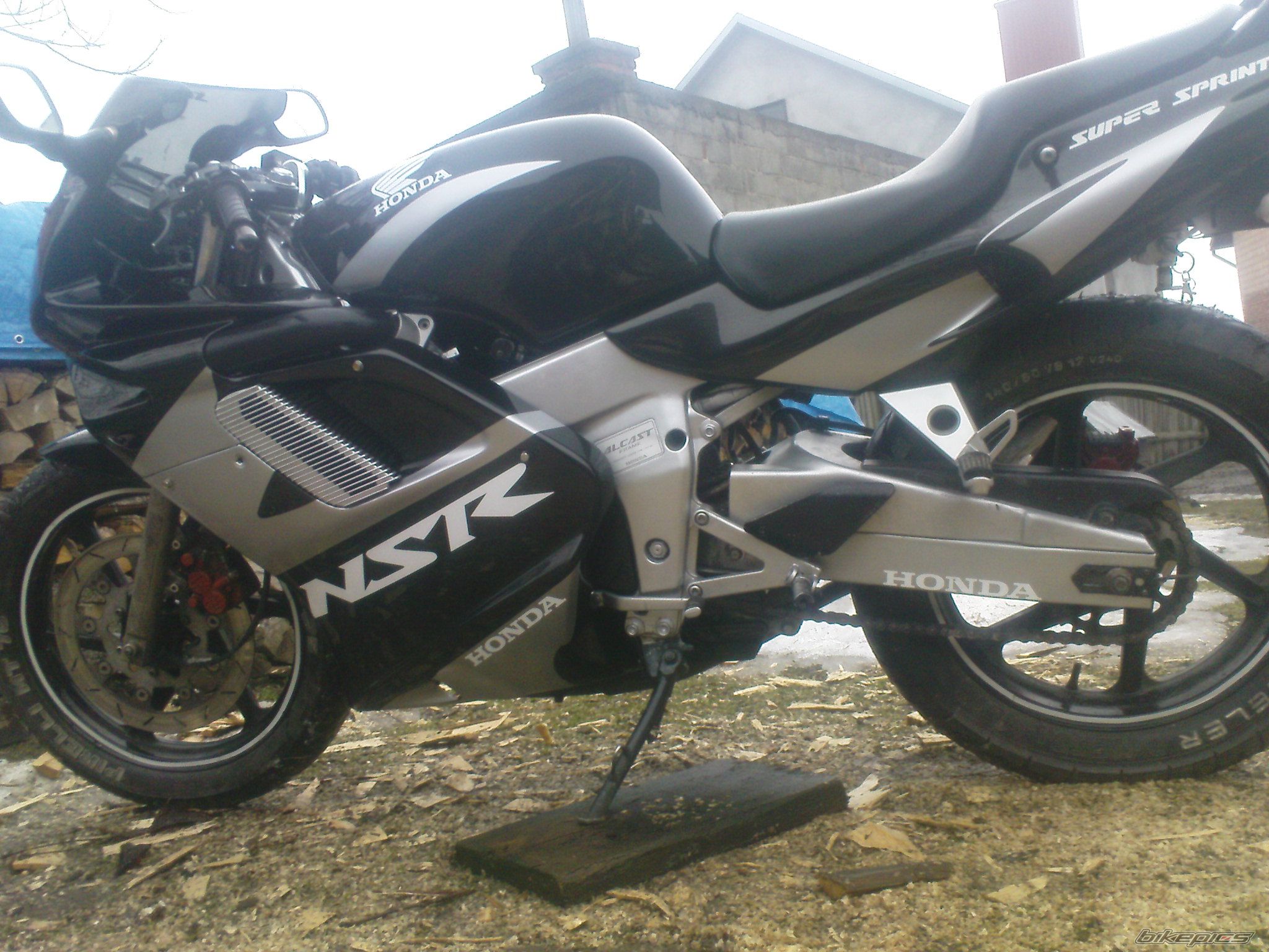 Bike Photo 1913636