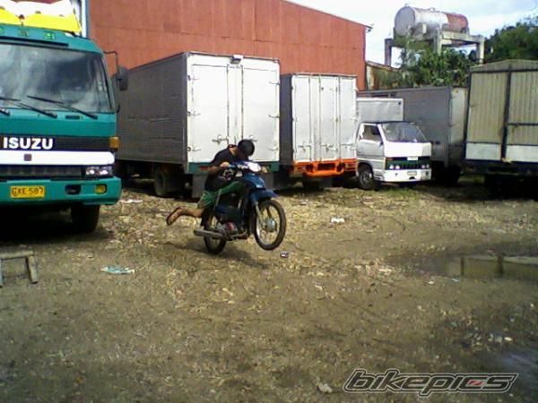 Photo 1913698