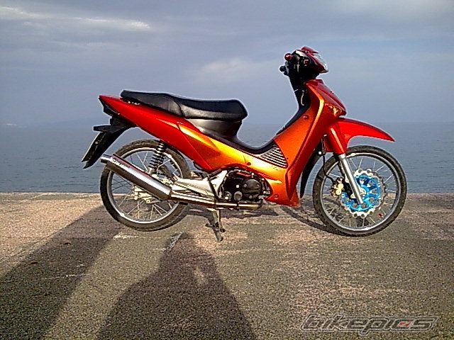 Photo 1913834