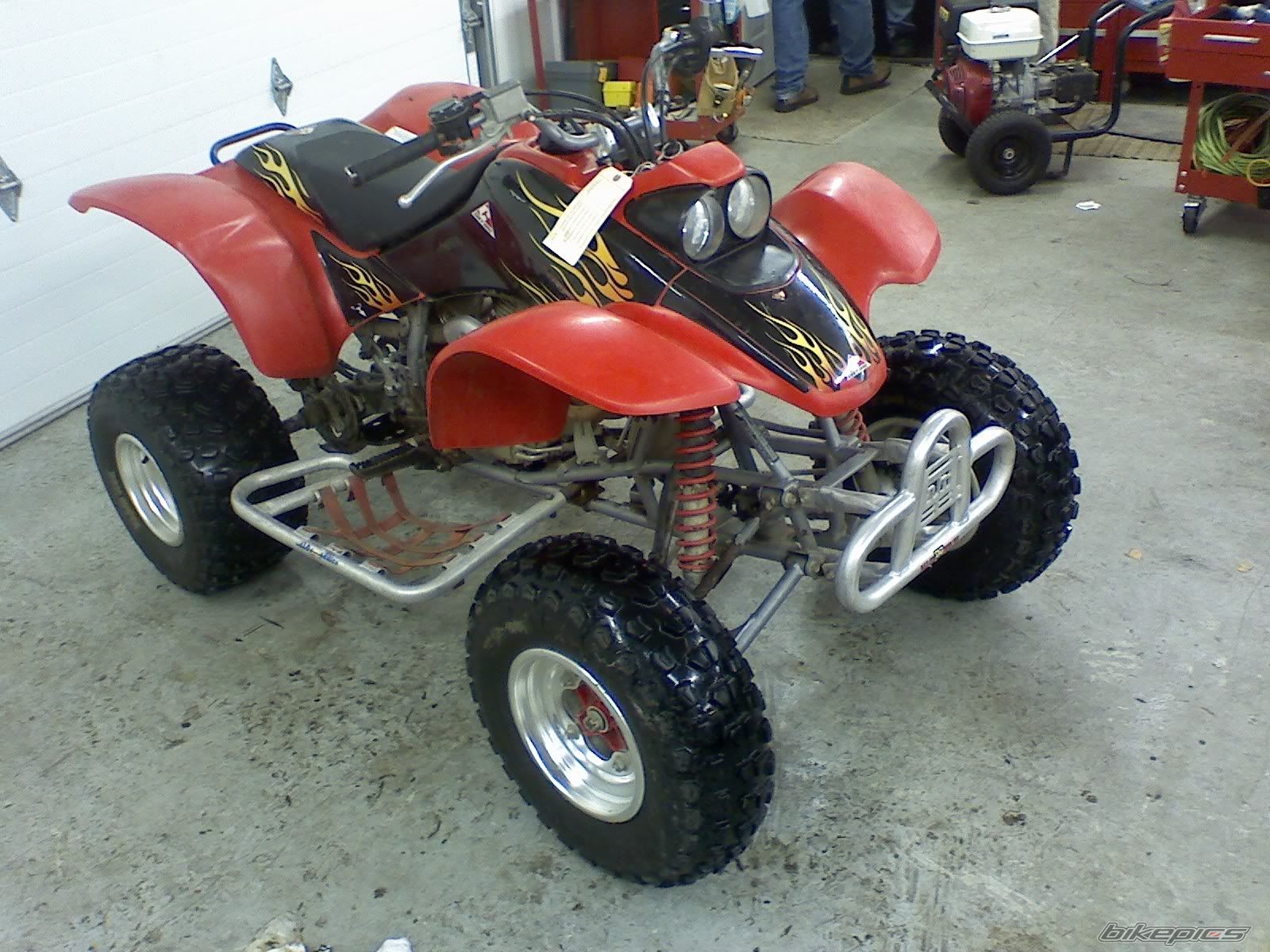Photo 1914226