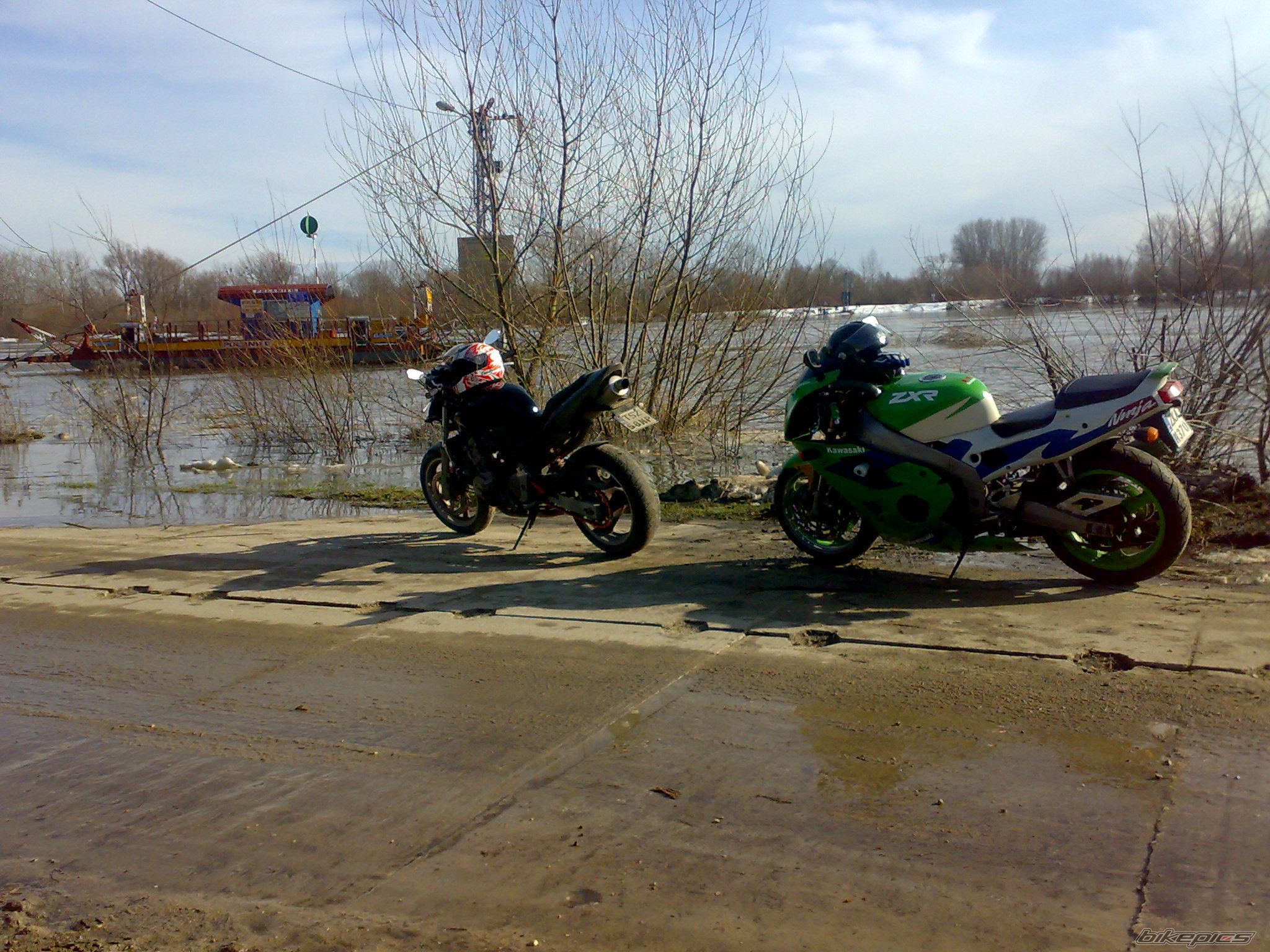 Photo 1914716