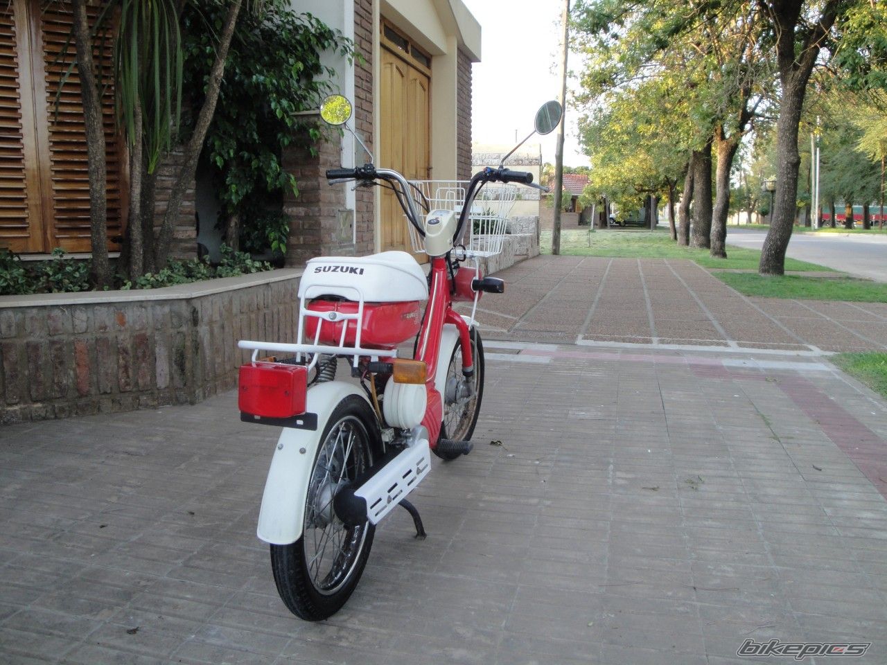 Photo 1915249
