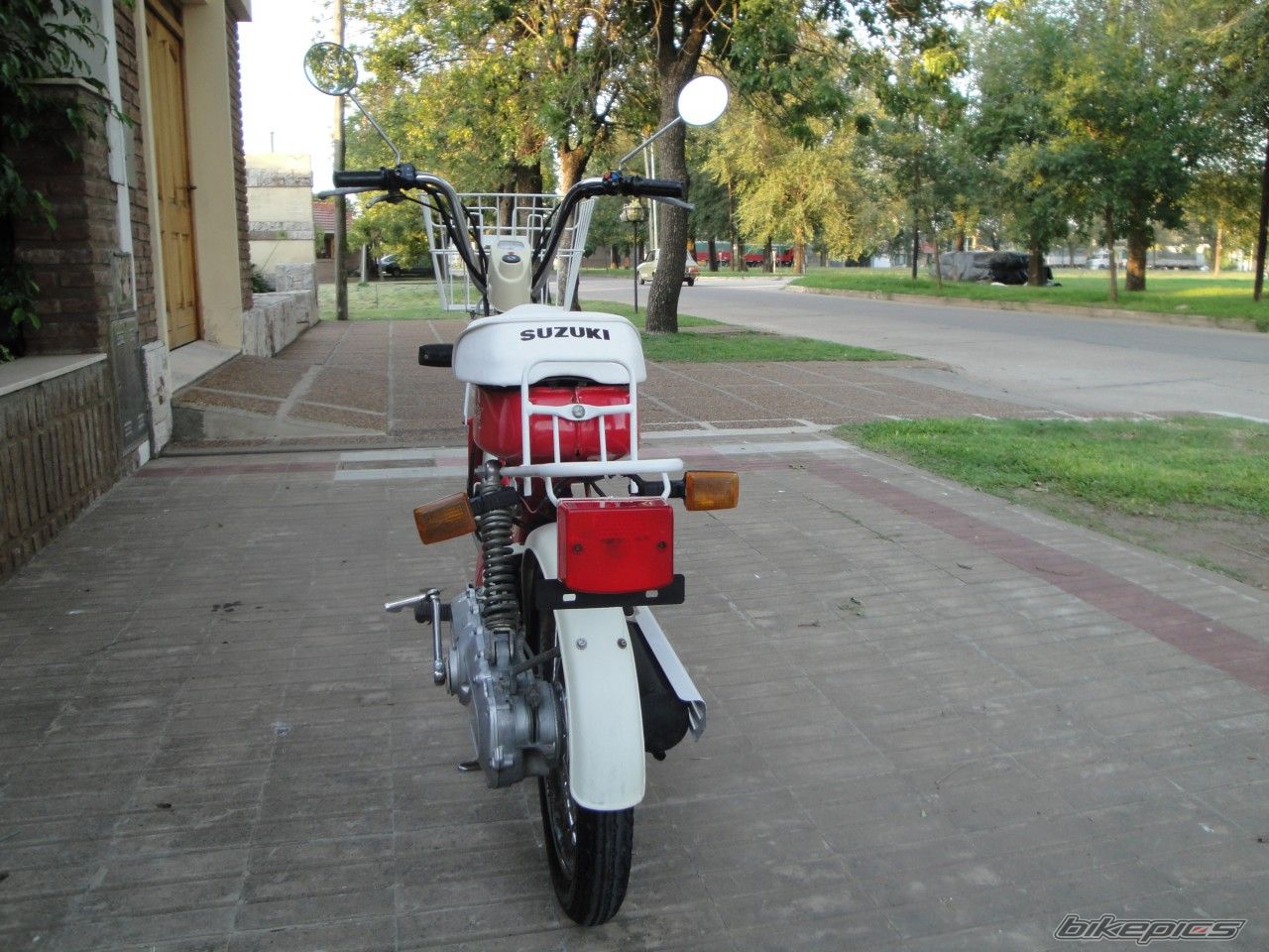 Photo 1915251