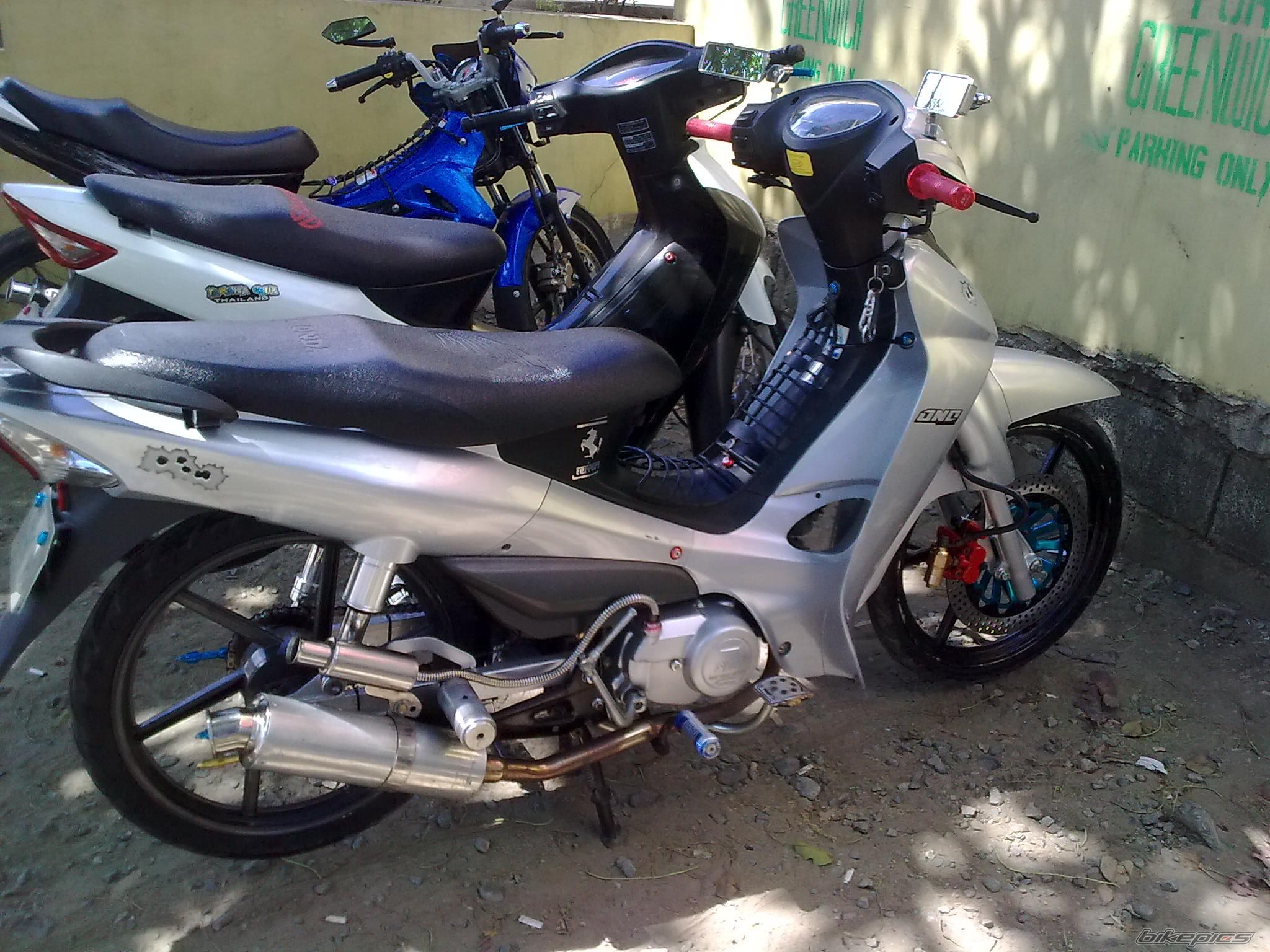 Photo 1915273