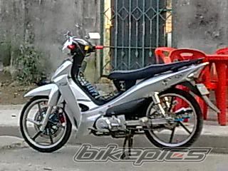 Photo 1915276
