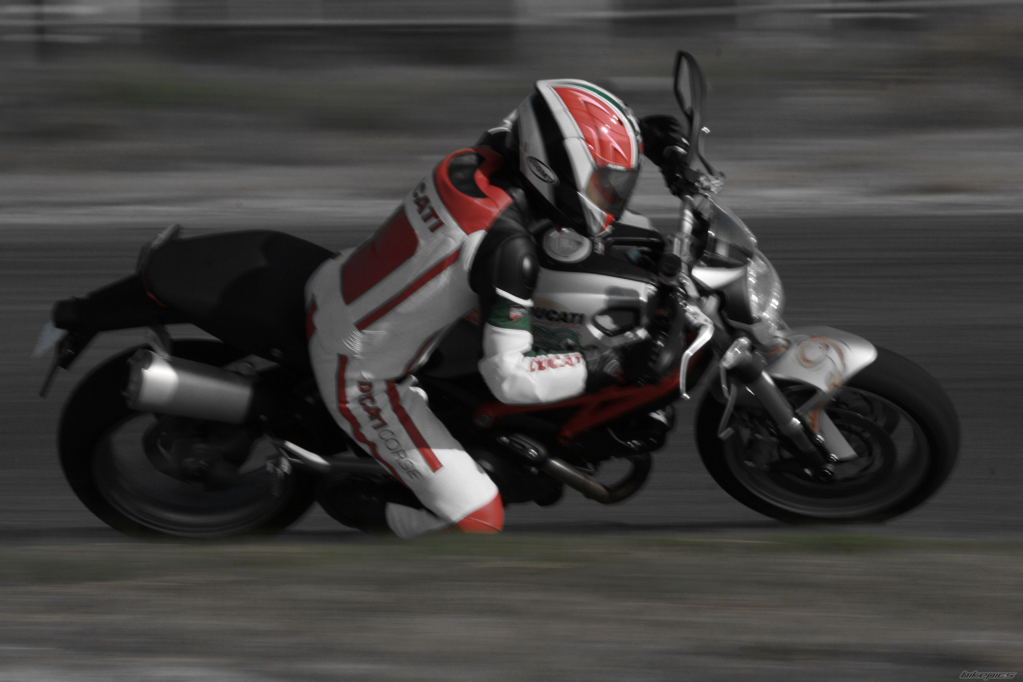 Bike Photo 1915354