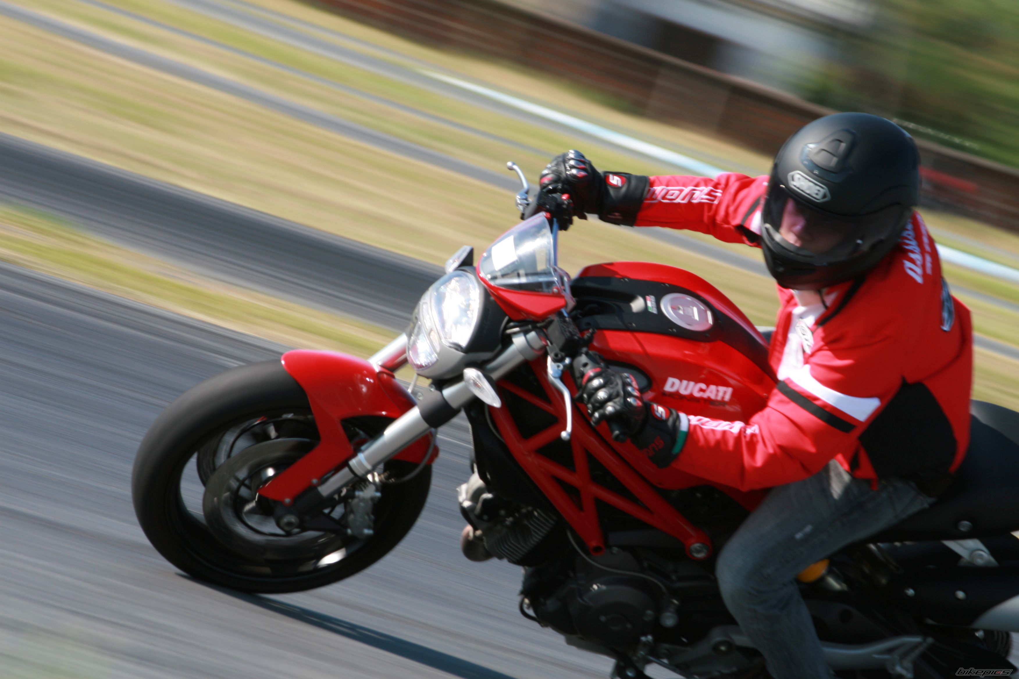 Bike Photo 1915356