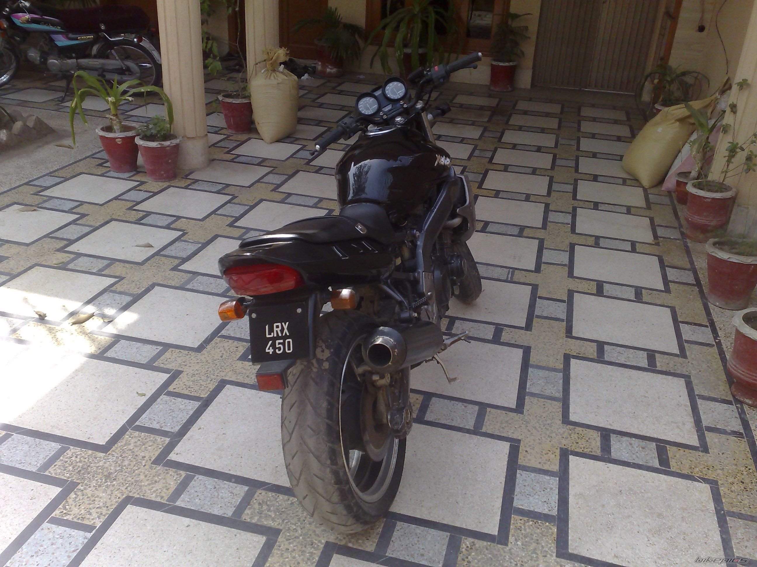 Bike Photo 1915392