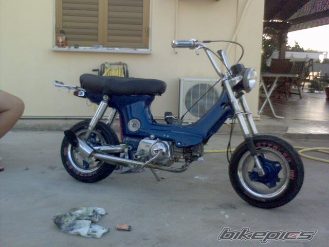 Photo 1915409