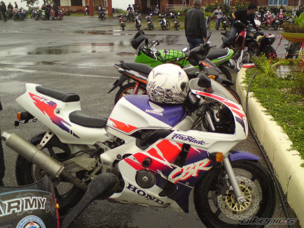 Photo 1915425