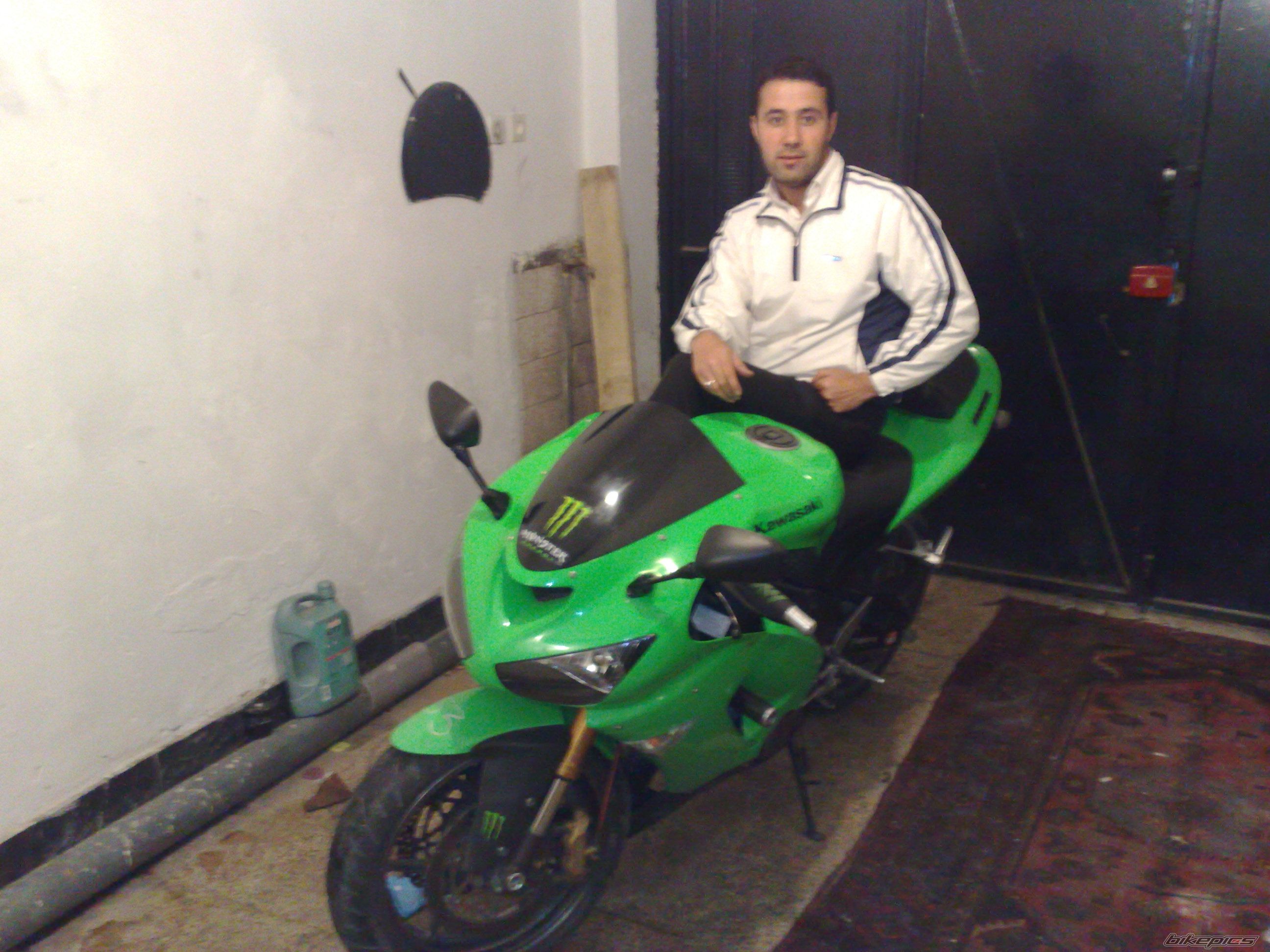 Photo 1915495