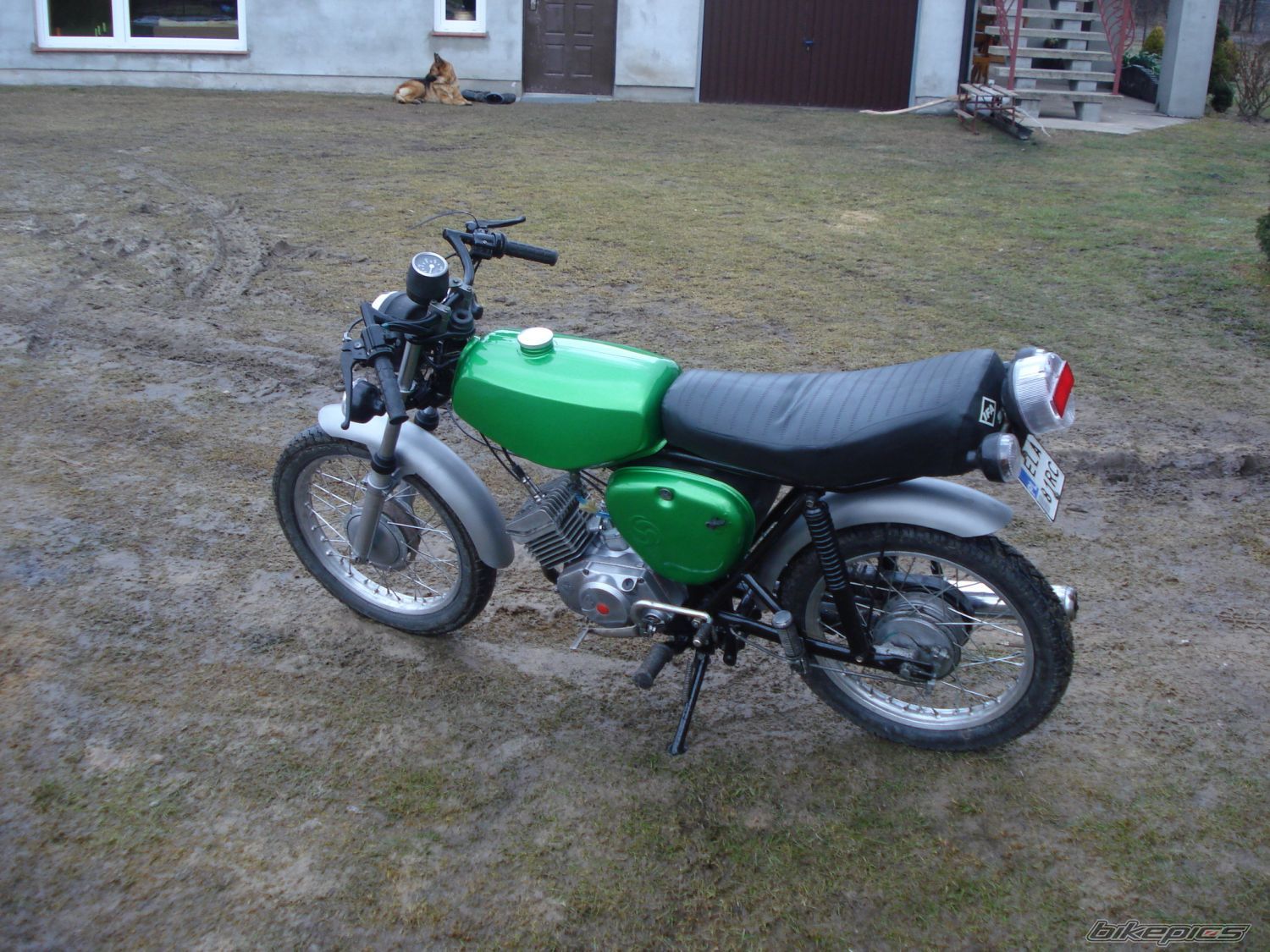 Photo 1915570