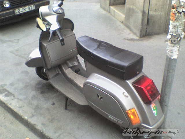Photo 1915687
