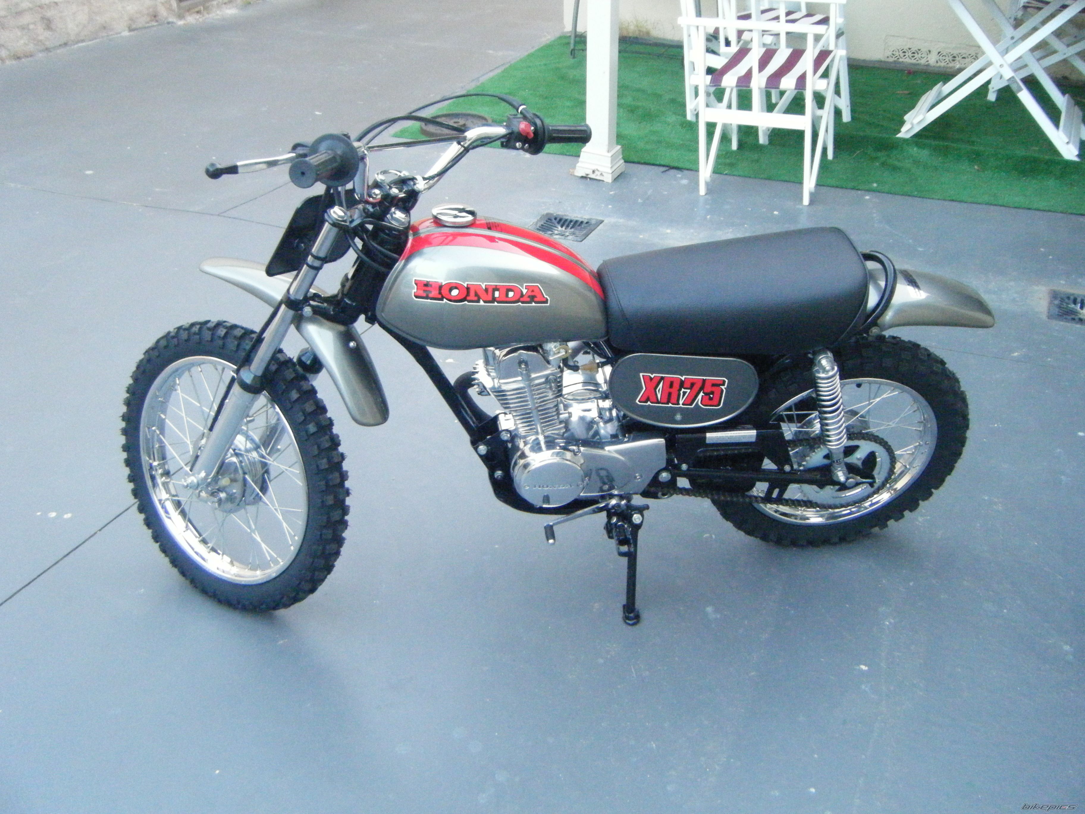 Bike Photo 1916869