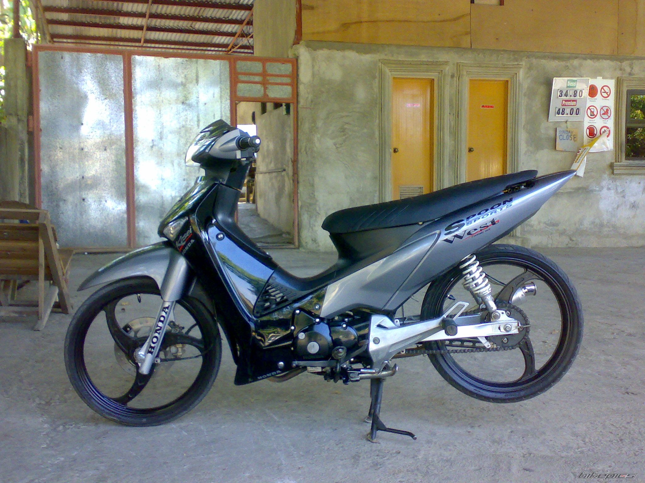 Bike Photo 1918042