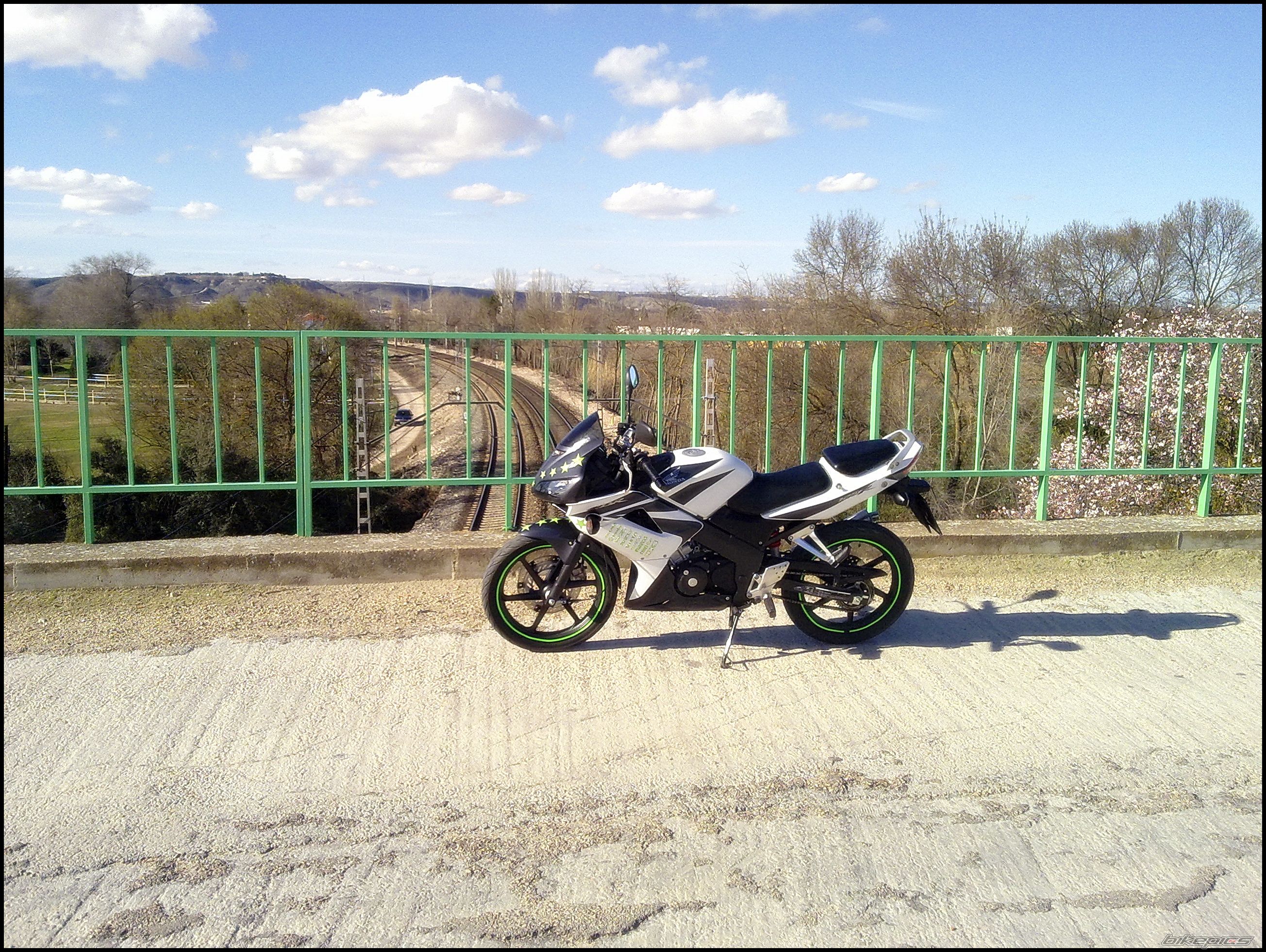 Bike Photo 1919633