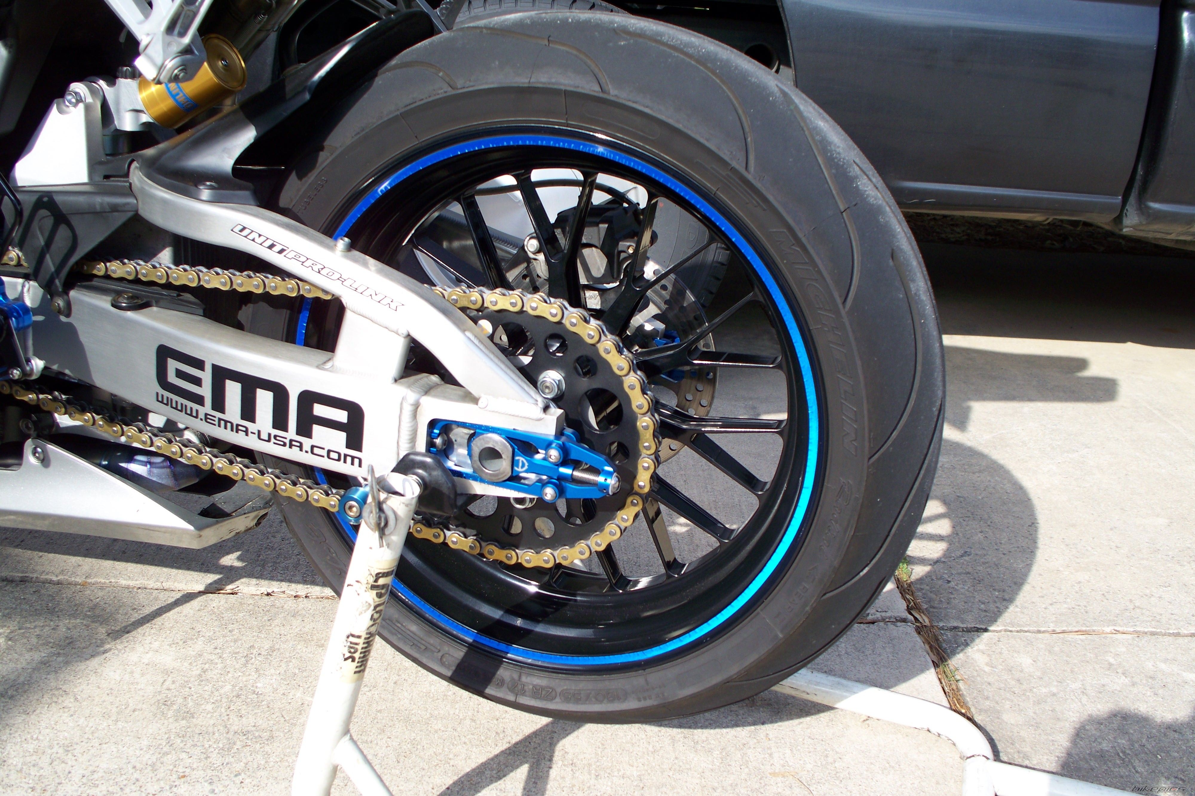 Bike Photo 1920059