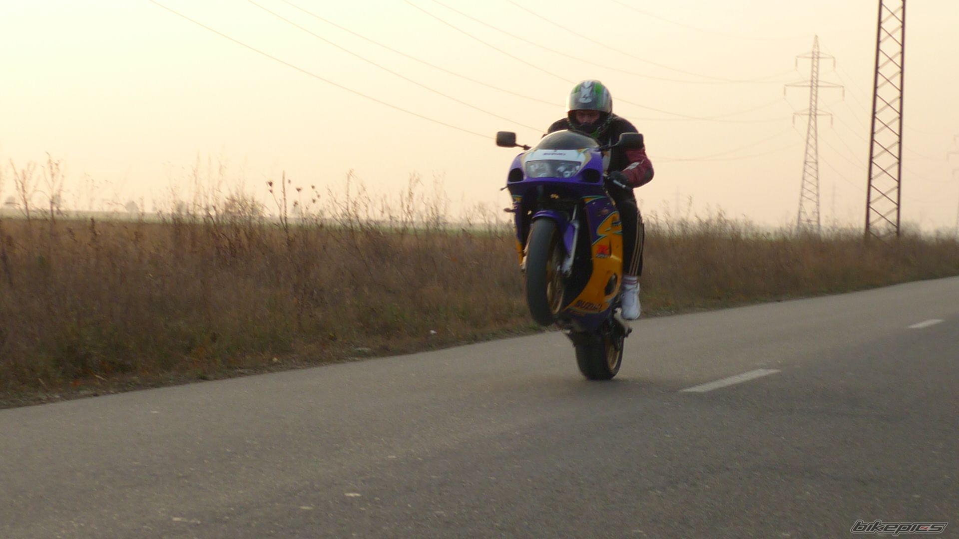 Bike Photo 1921802