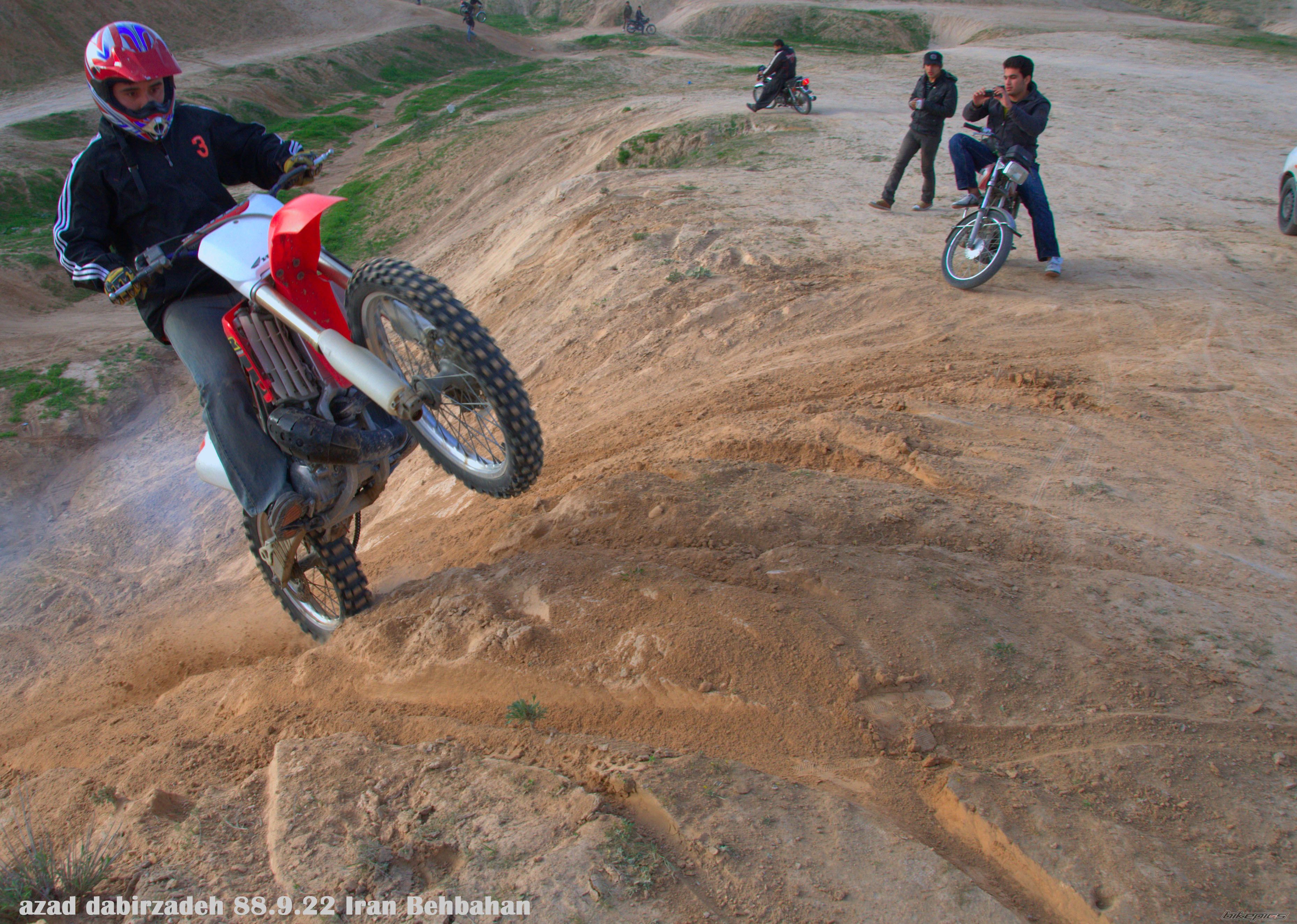 Bike Photo 1921877