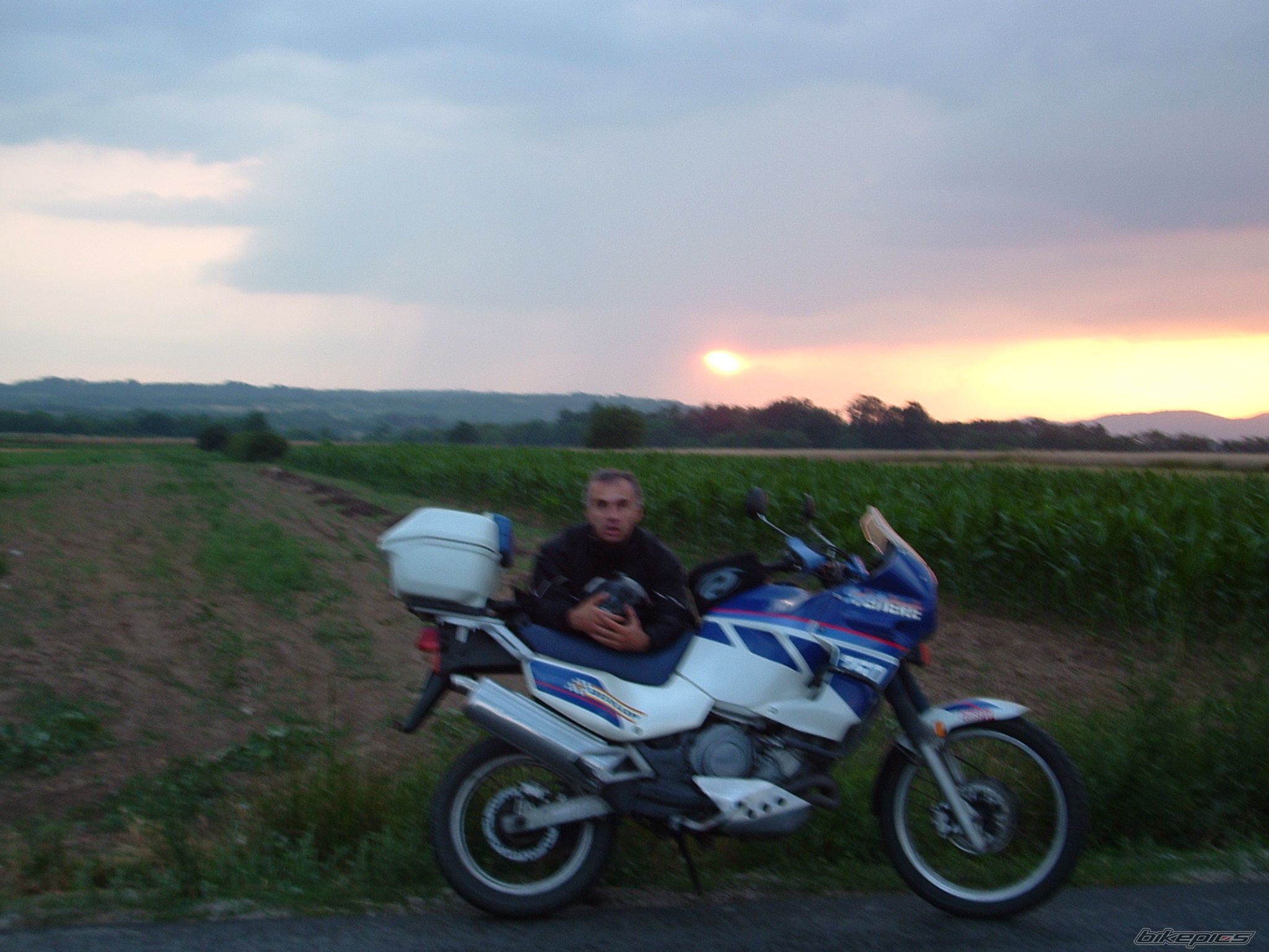 Photo 1922796