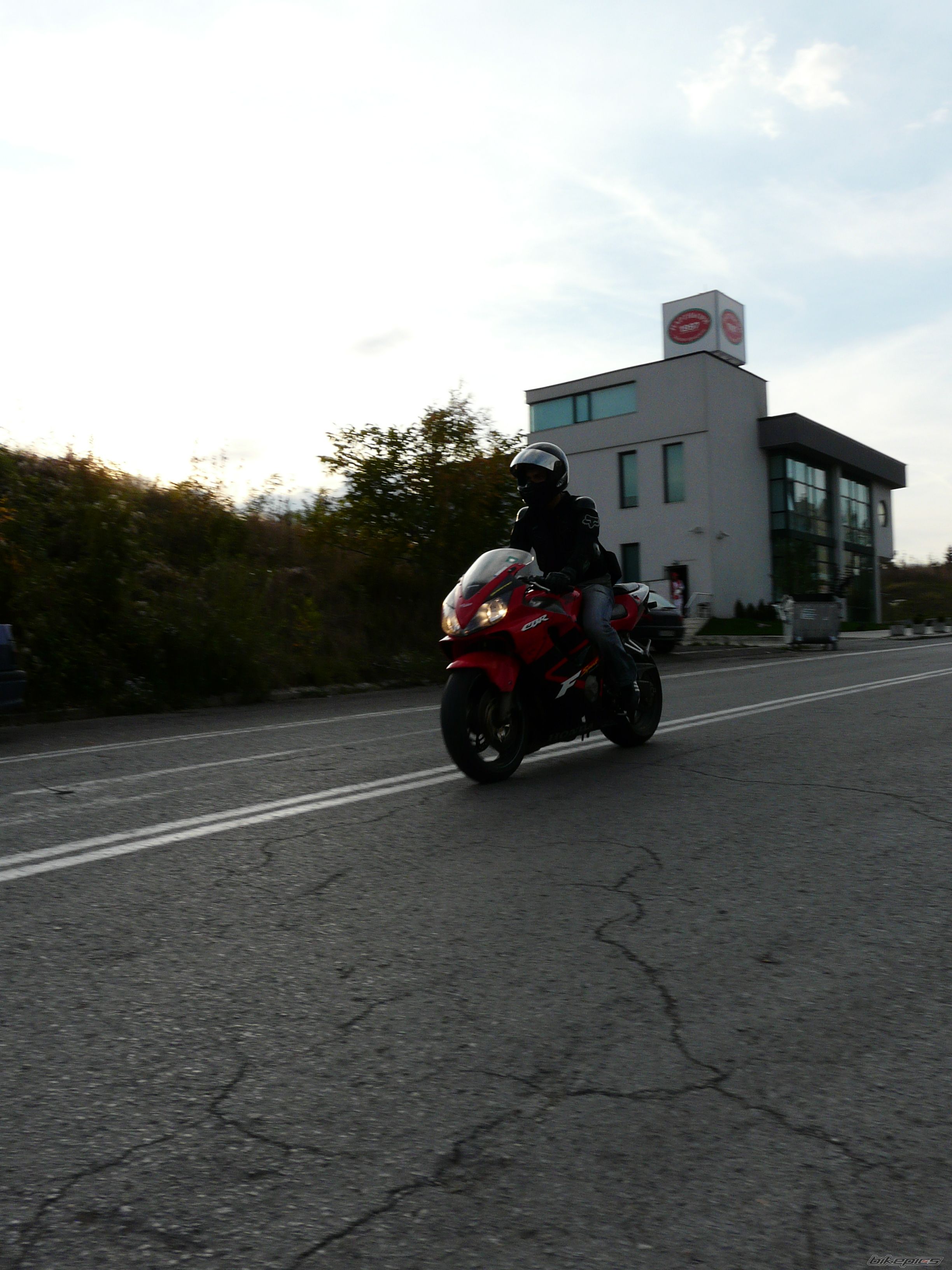 Photo 1928846