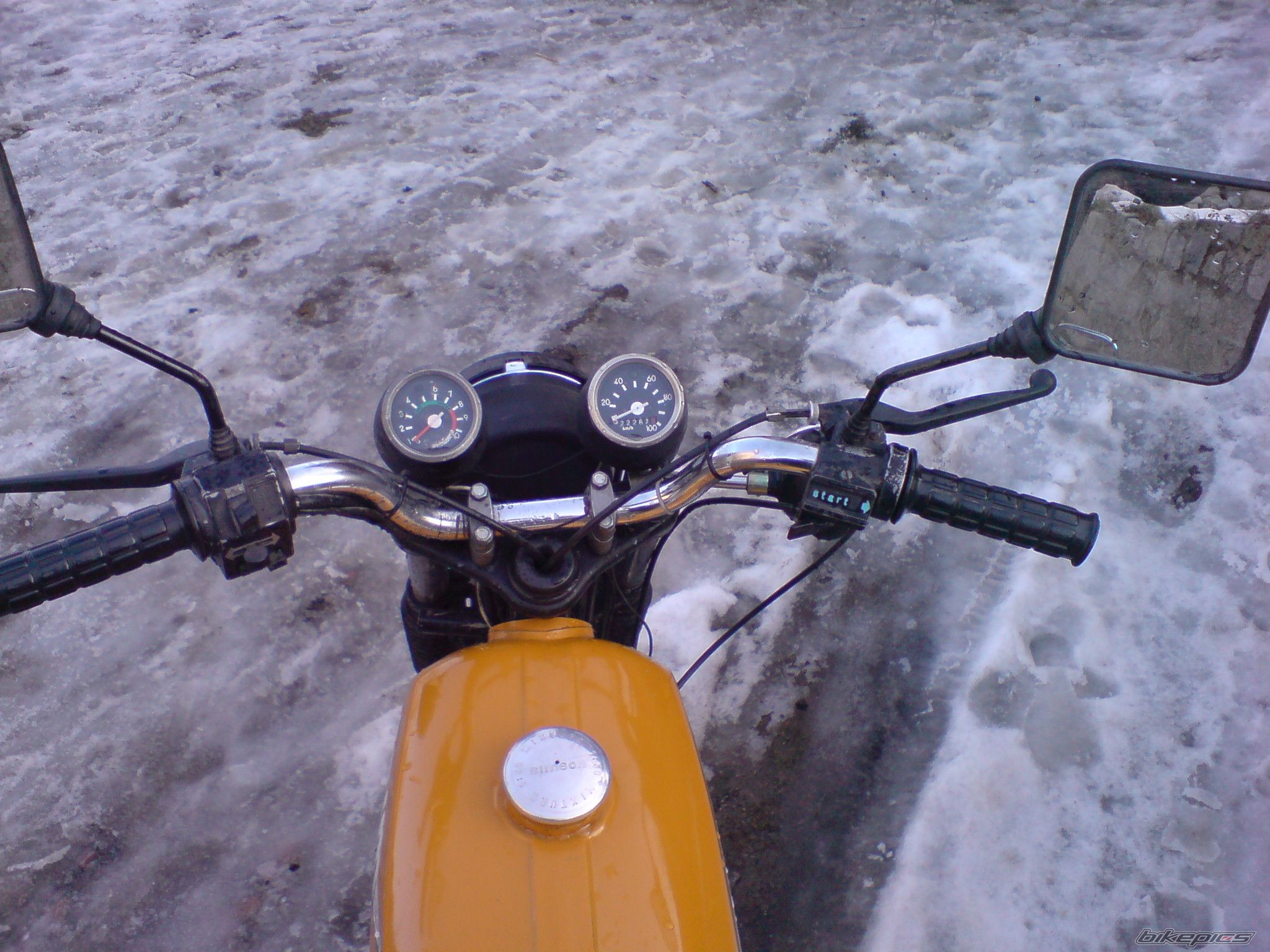 Photo 1929675