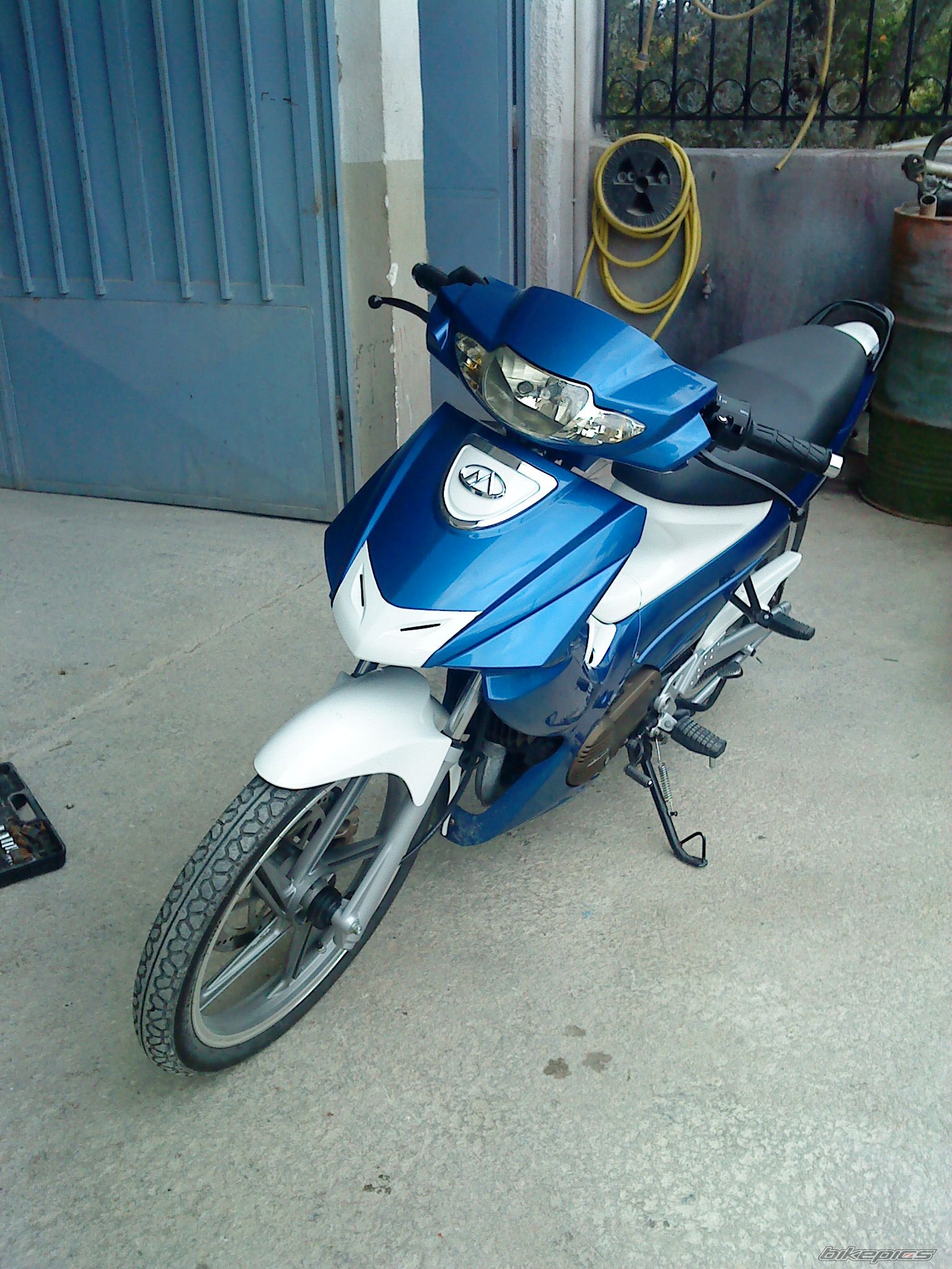 Photo 1929875