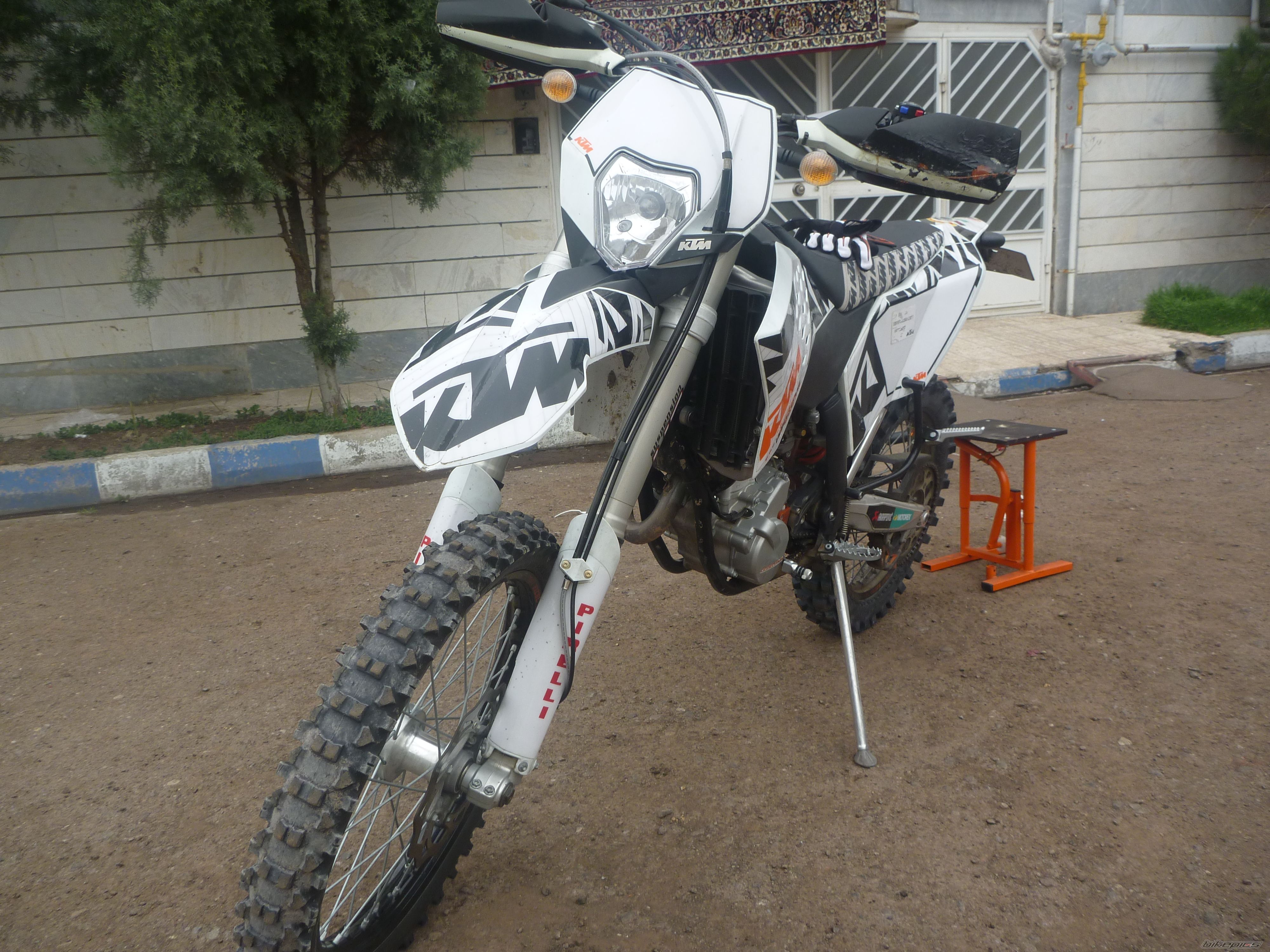 Photo 1930347