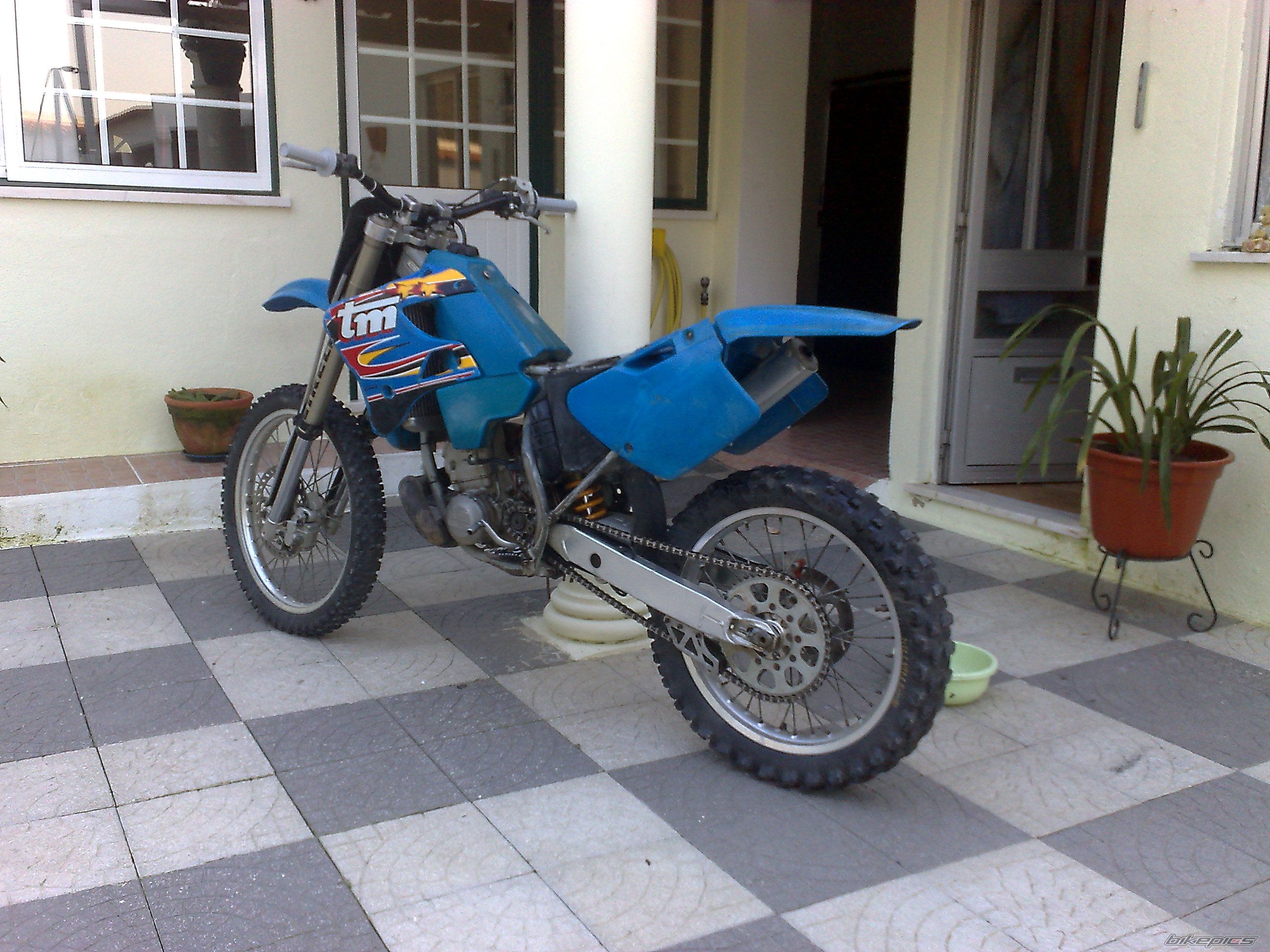 Photo 1930377