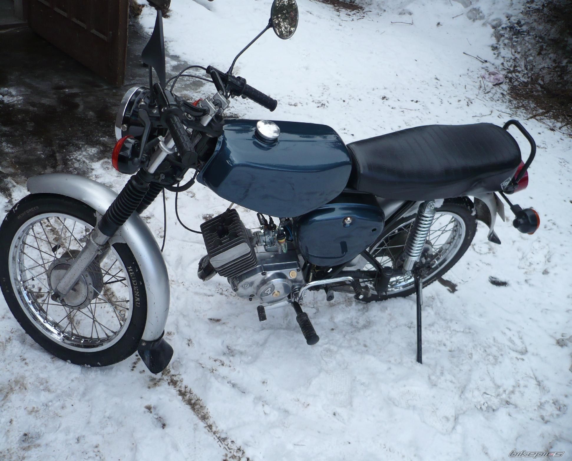 Photo 1930458