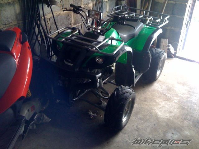 Photo 1930911
