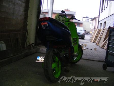 Photo 1931144