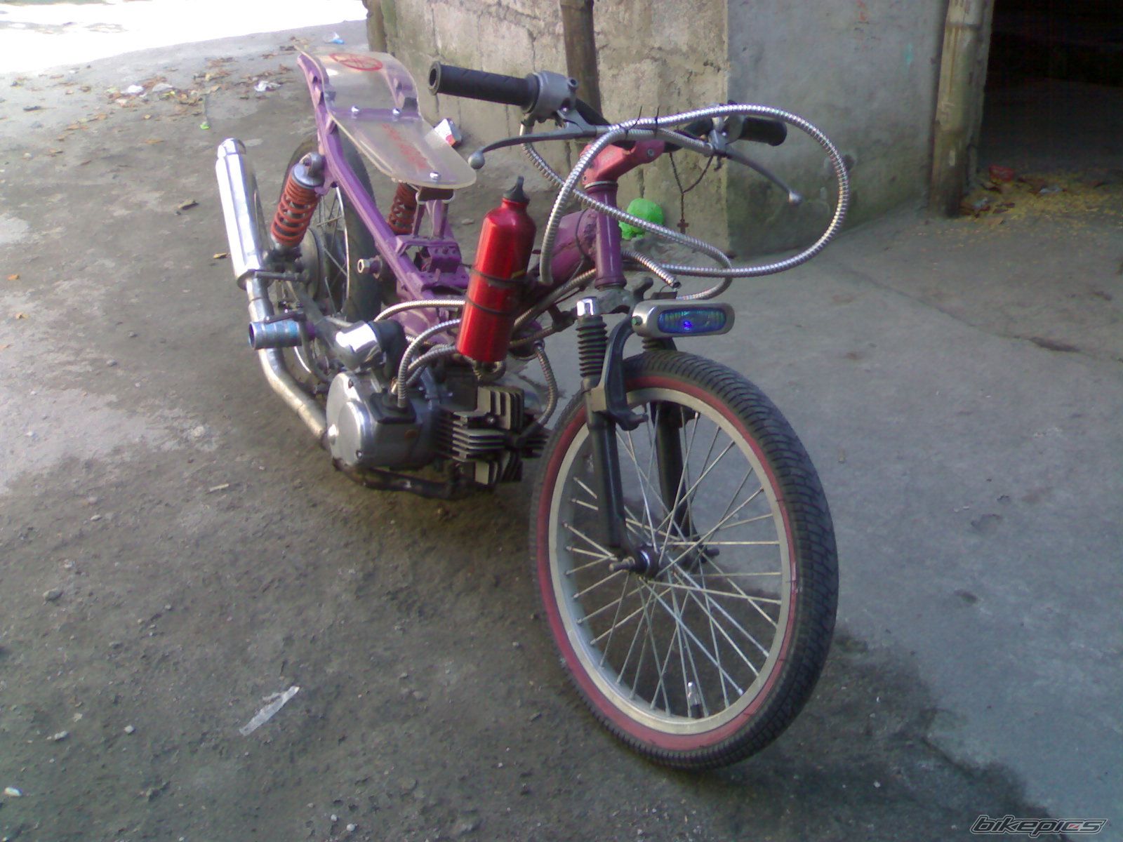 Photo 1931597