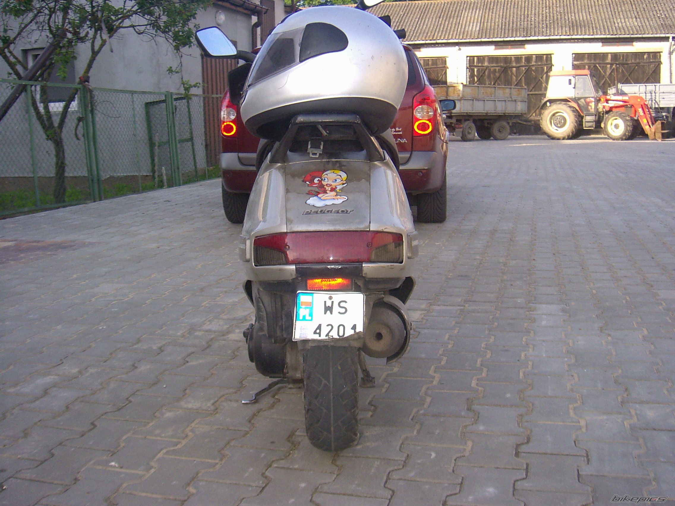 Photo 1931817