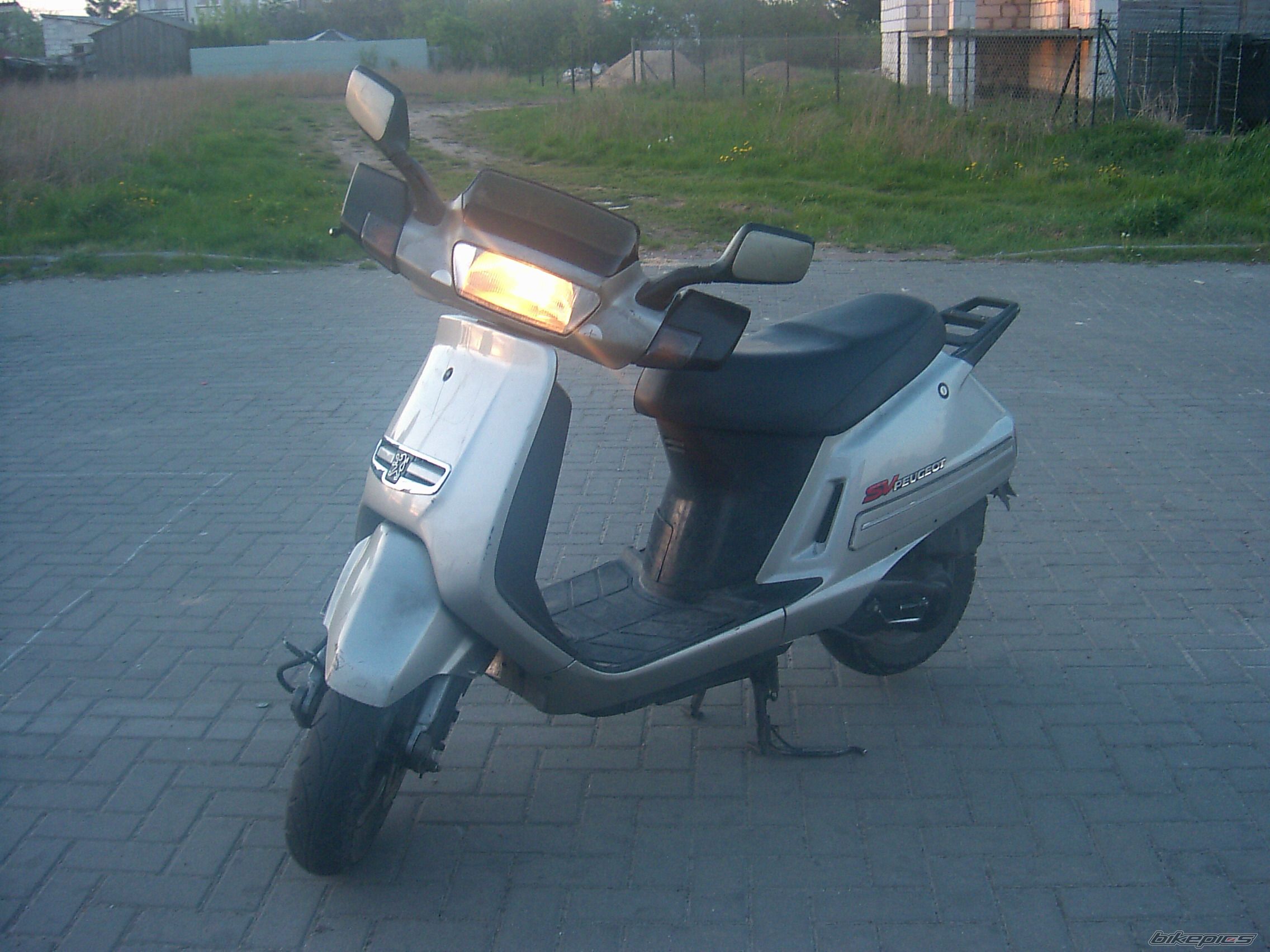 Photo 1931821