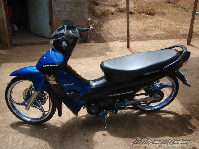 Photo 1932167