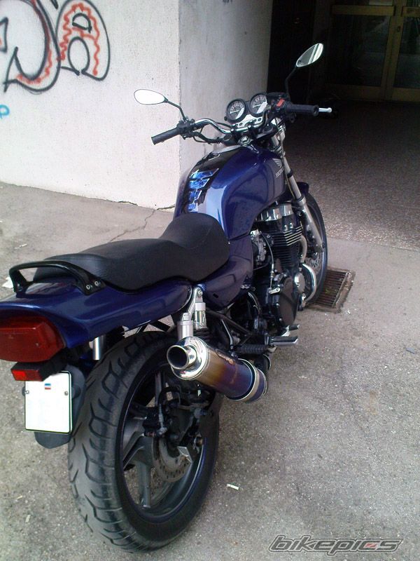 Photo 1932188
