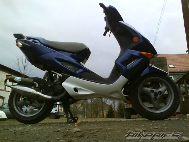 Photo 1932243