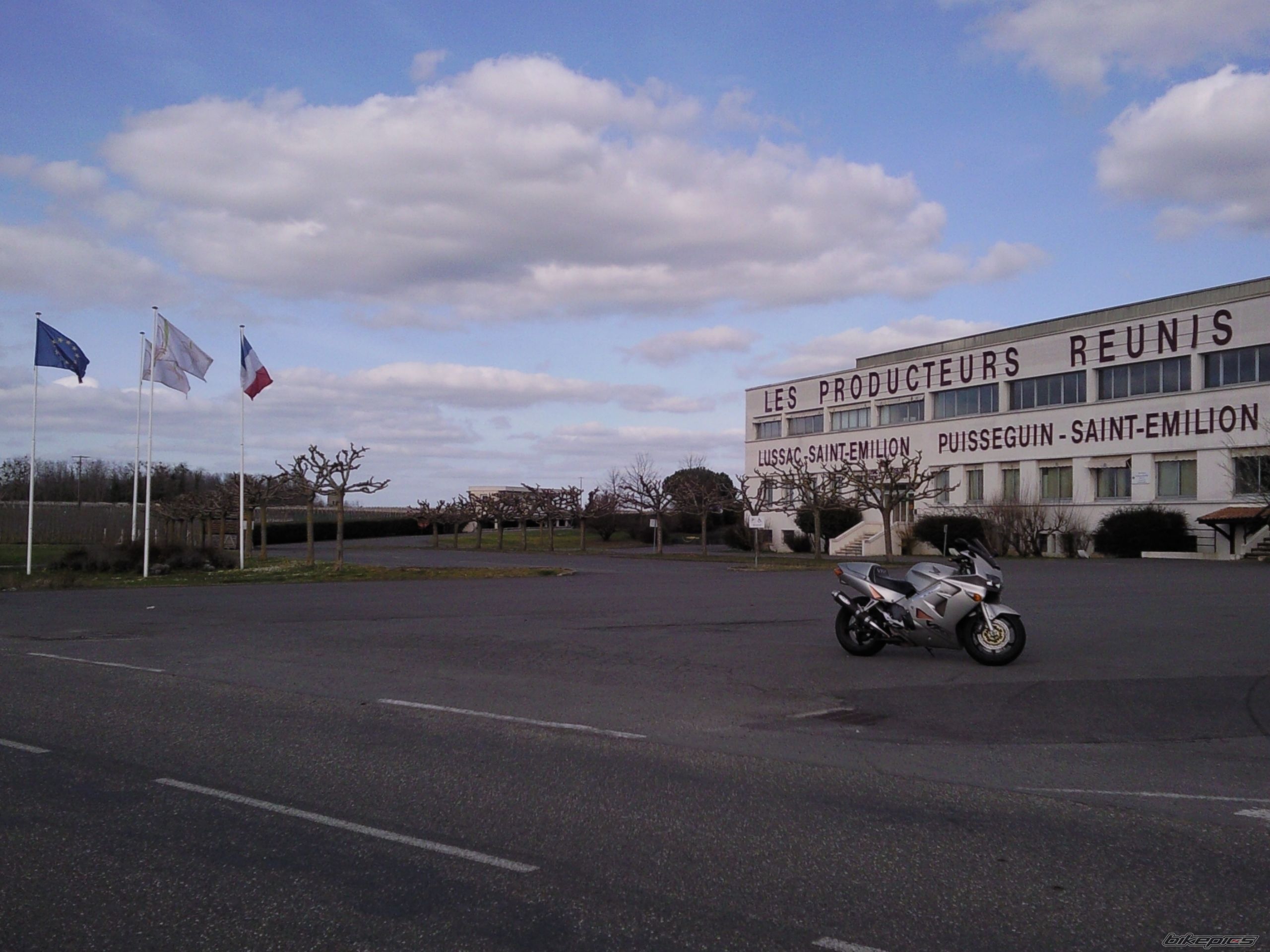 Photo 1932395