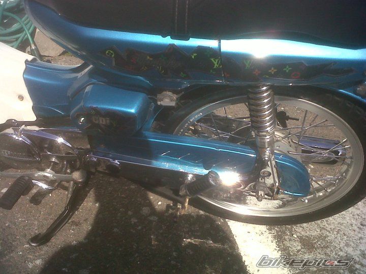Photo 1932502