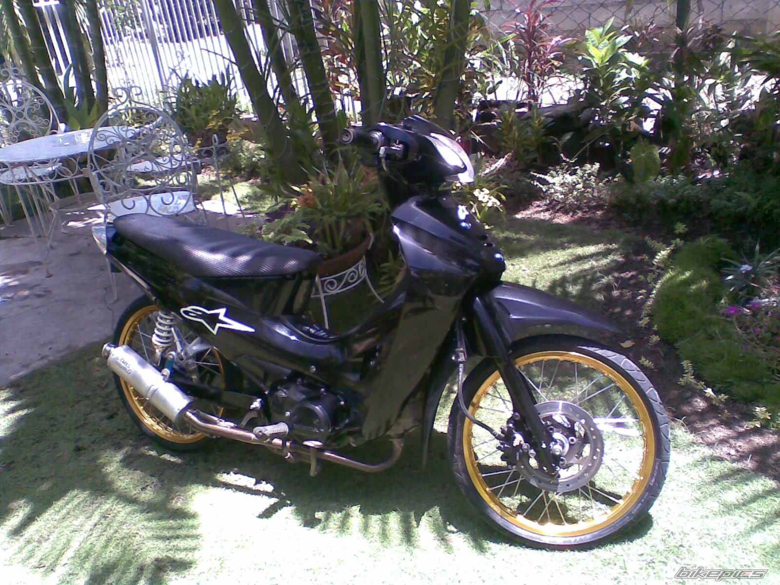 Photo 1932537