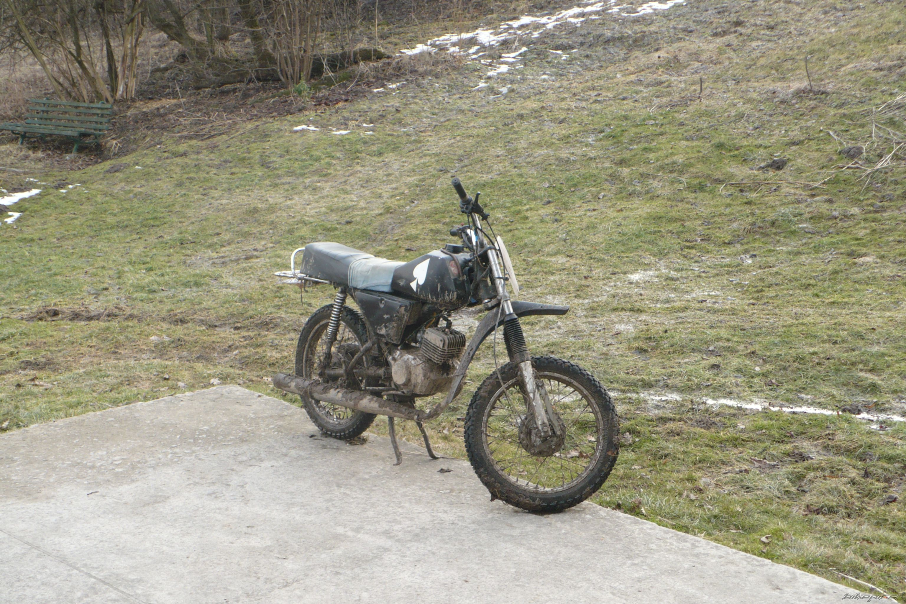 Photo 1932640