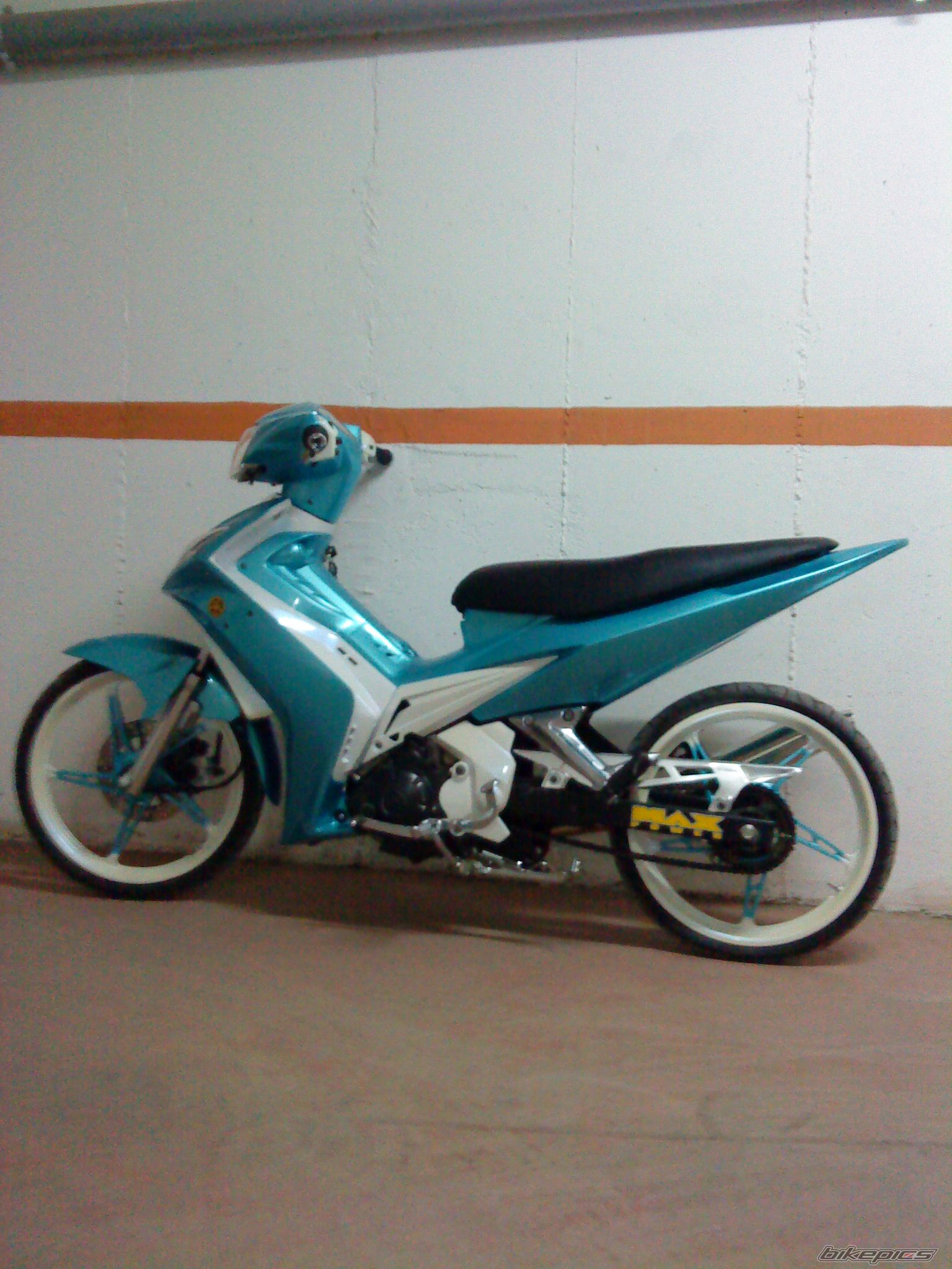 Photo 1934168