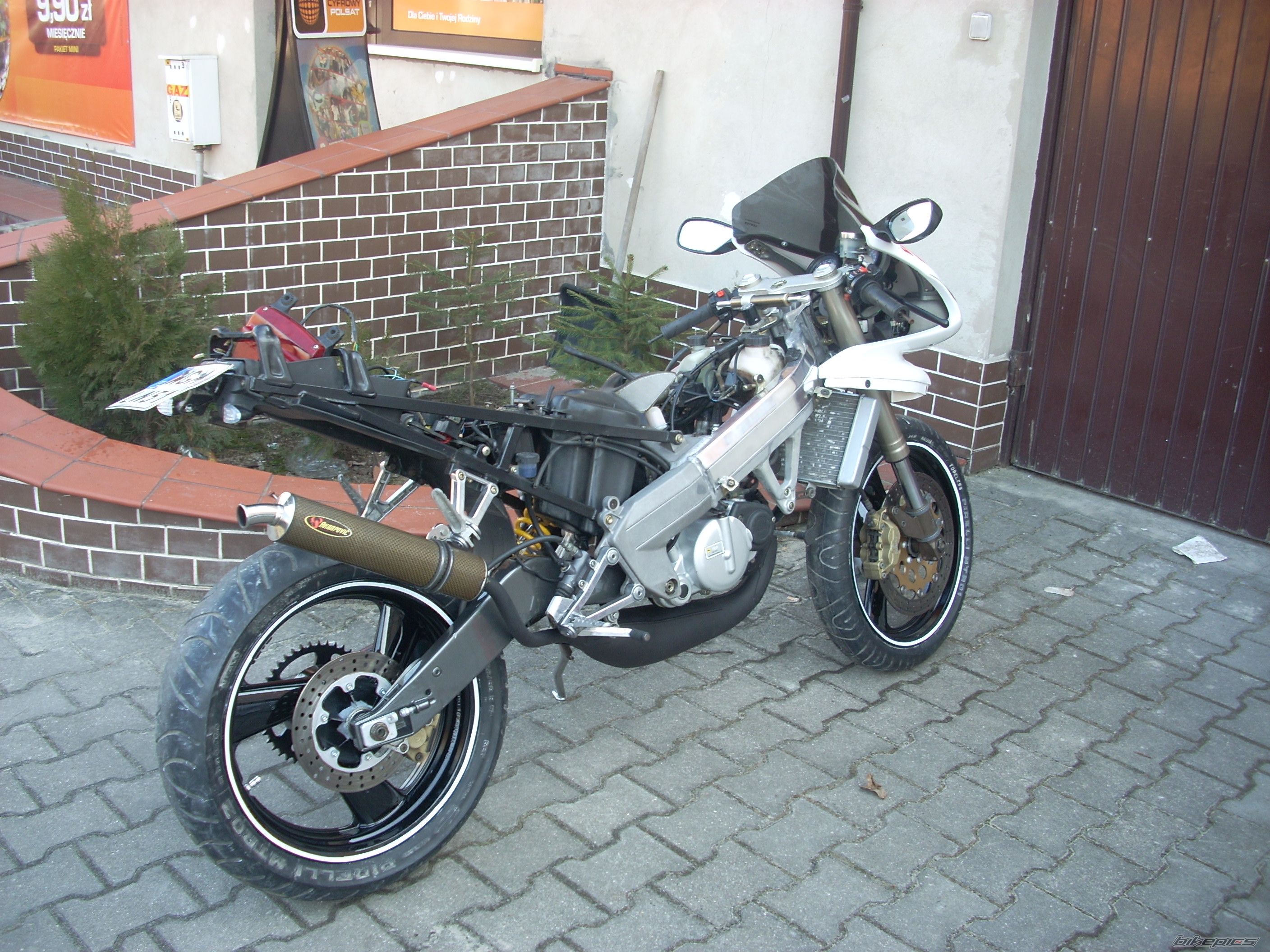Photo 1934968
