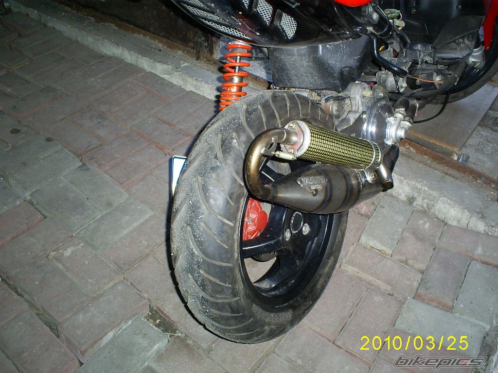 Photo 1935042